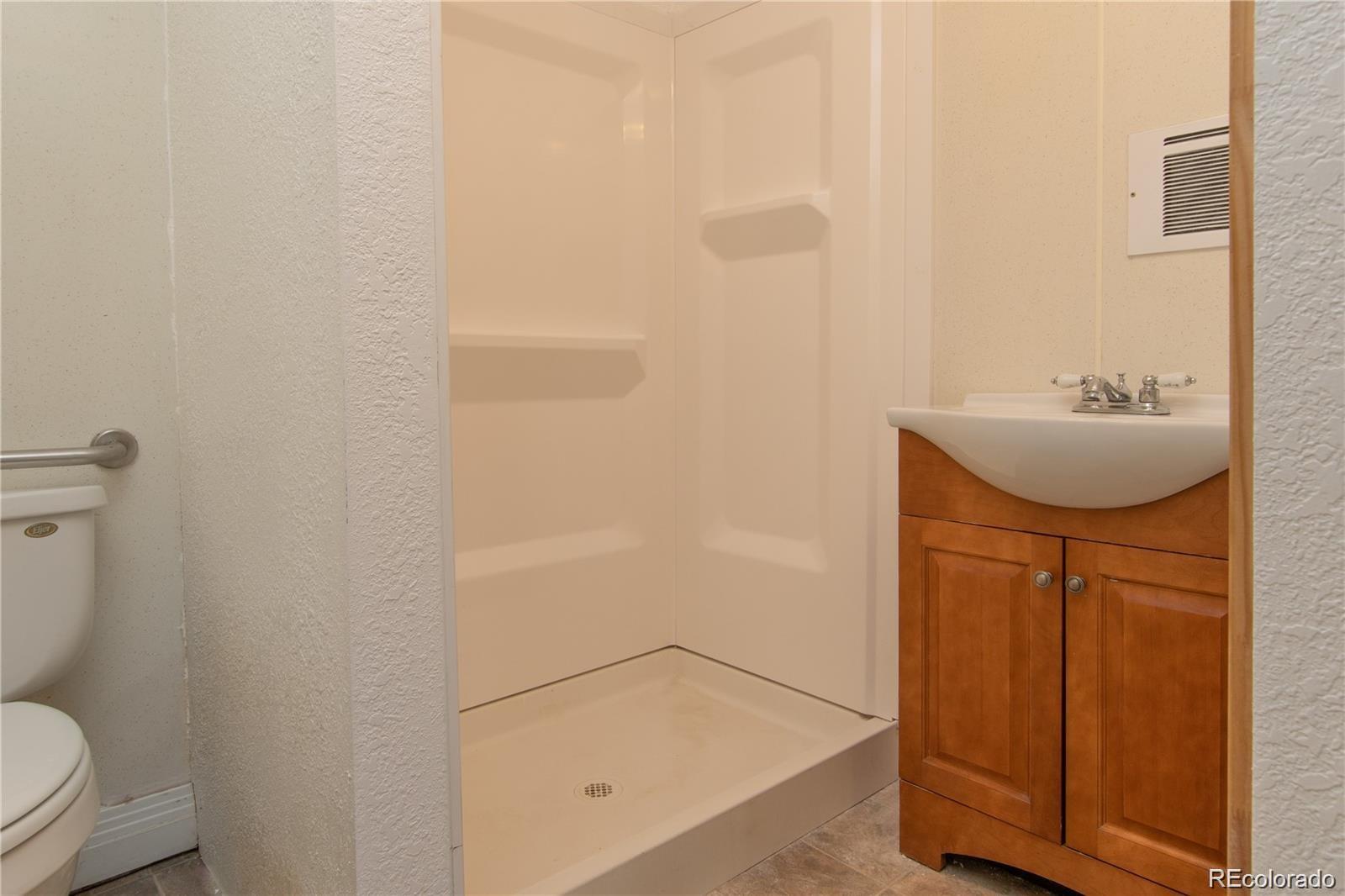 MLS Image #4 for 325 e kiowa avenue,elizabeth, Colorado