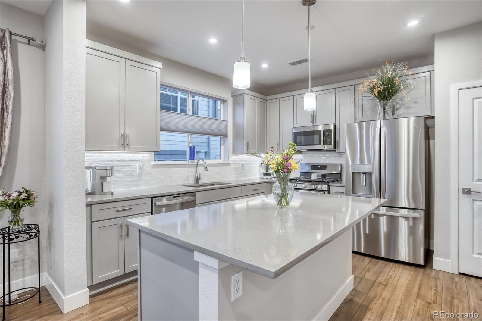MLS Image #10 for 6127 w 28th court,edgewater, Colorado