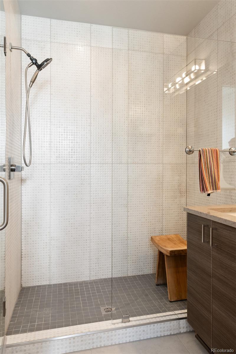 MLS Image #21 for 1573  grove street 3,denver, Colorado