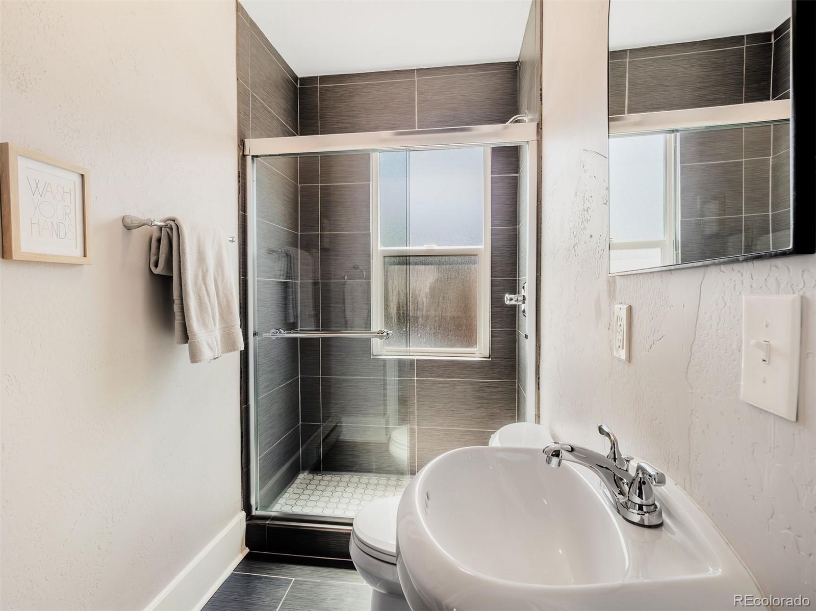 MLS Image #19 for 2560  river drive,denver, Colorado