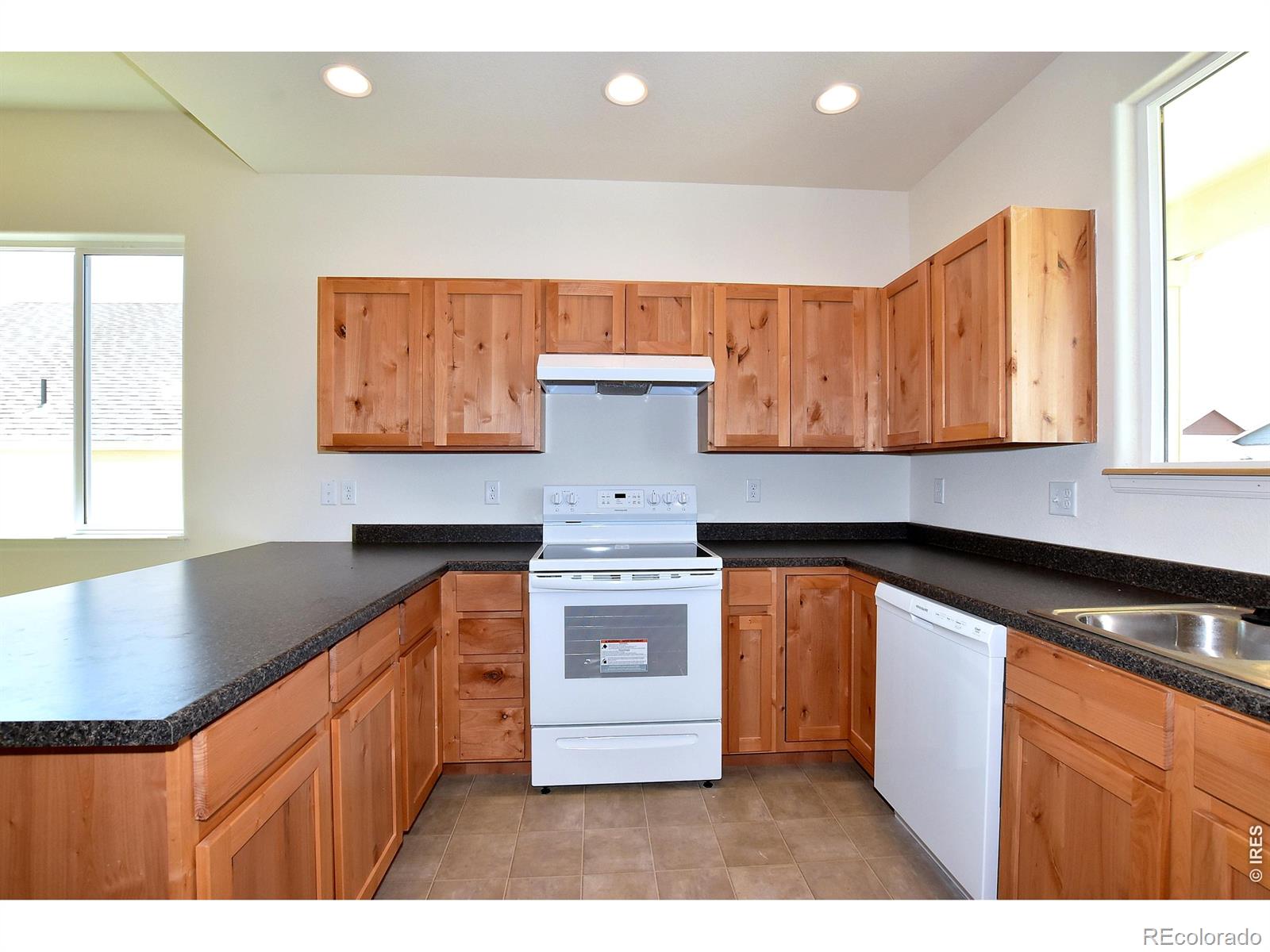 MLS Image #16 for 2399  juno lane,johnstown, Colorado
