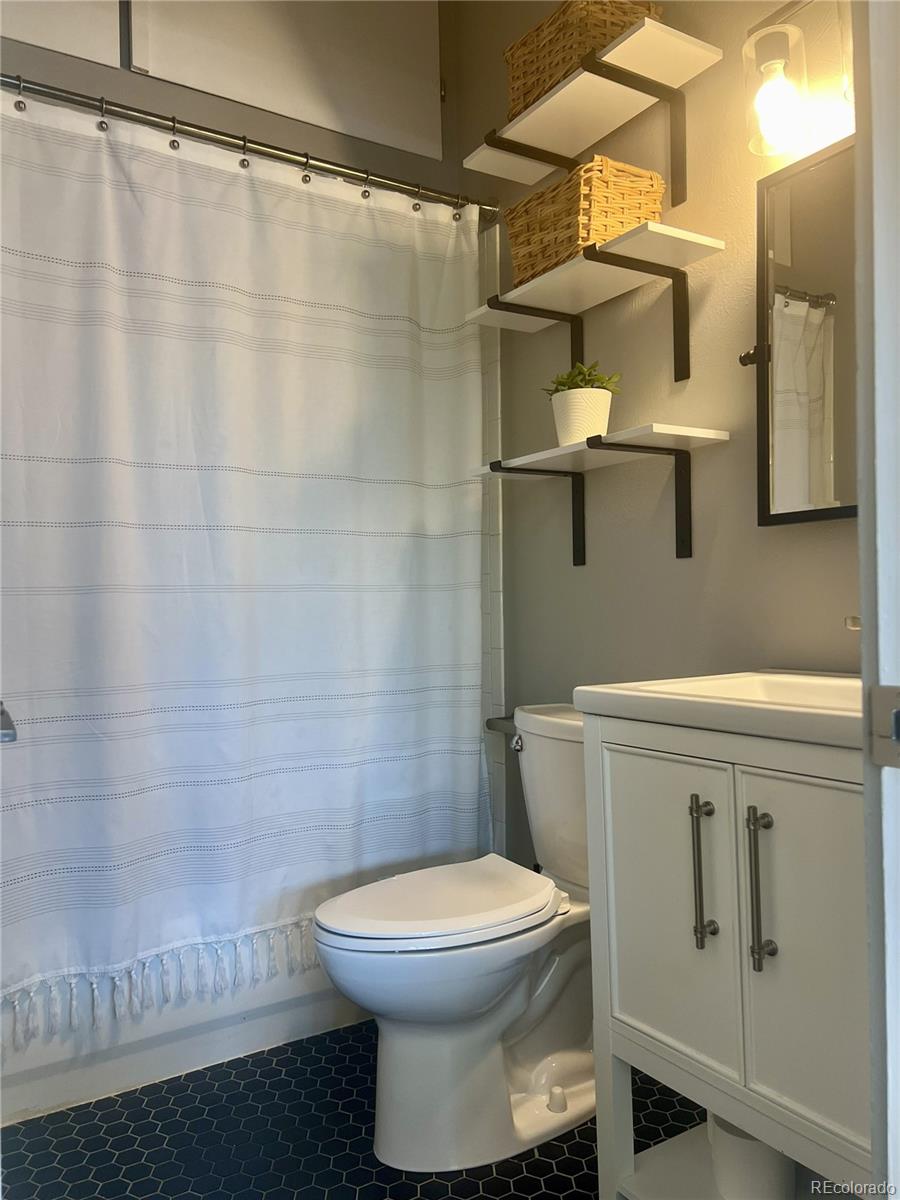 MLS Image #14 for 3309  blake street 209,denver, Colorado