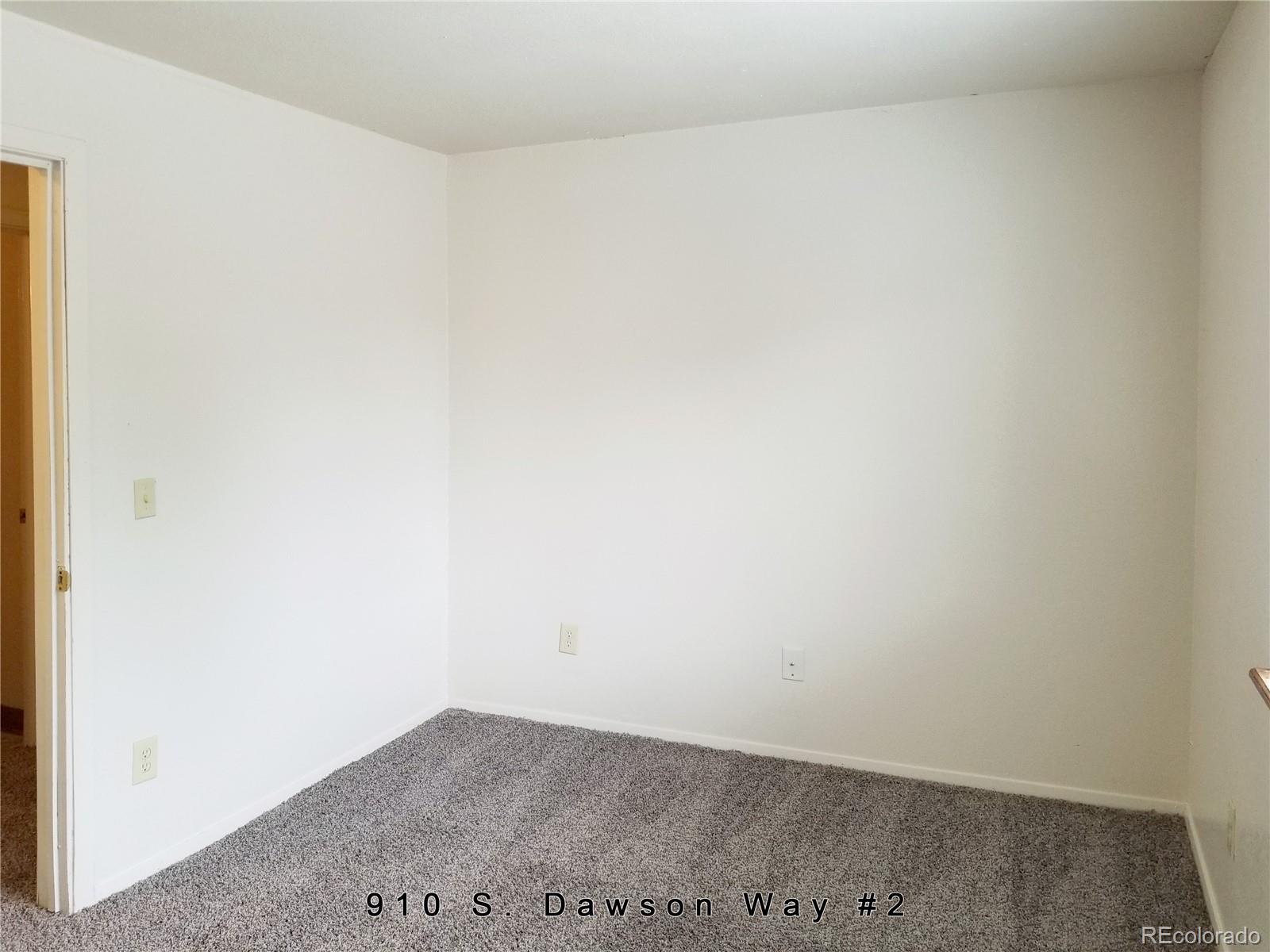MLS Image #2 for 910 s dawson way 2,aurora, Colorado
