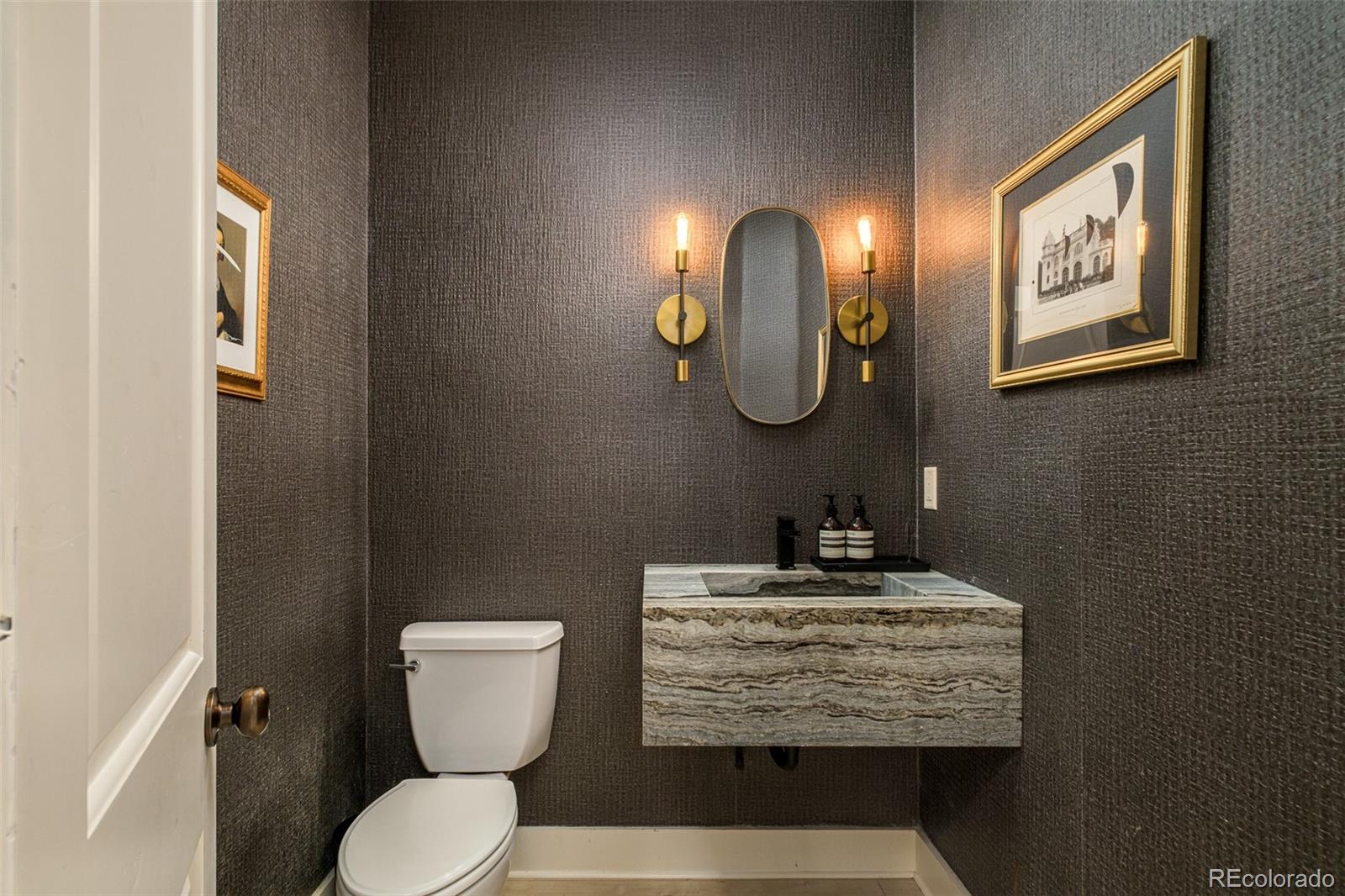MLS Image #16 for 3050 s bellaire street,denver, Colorado