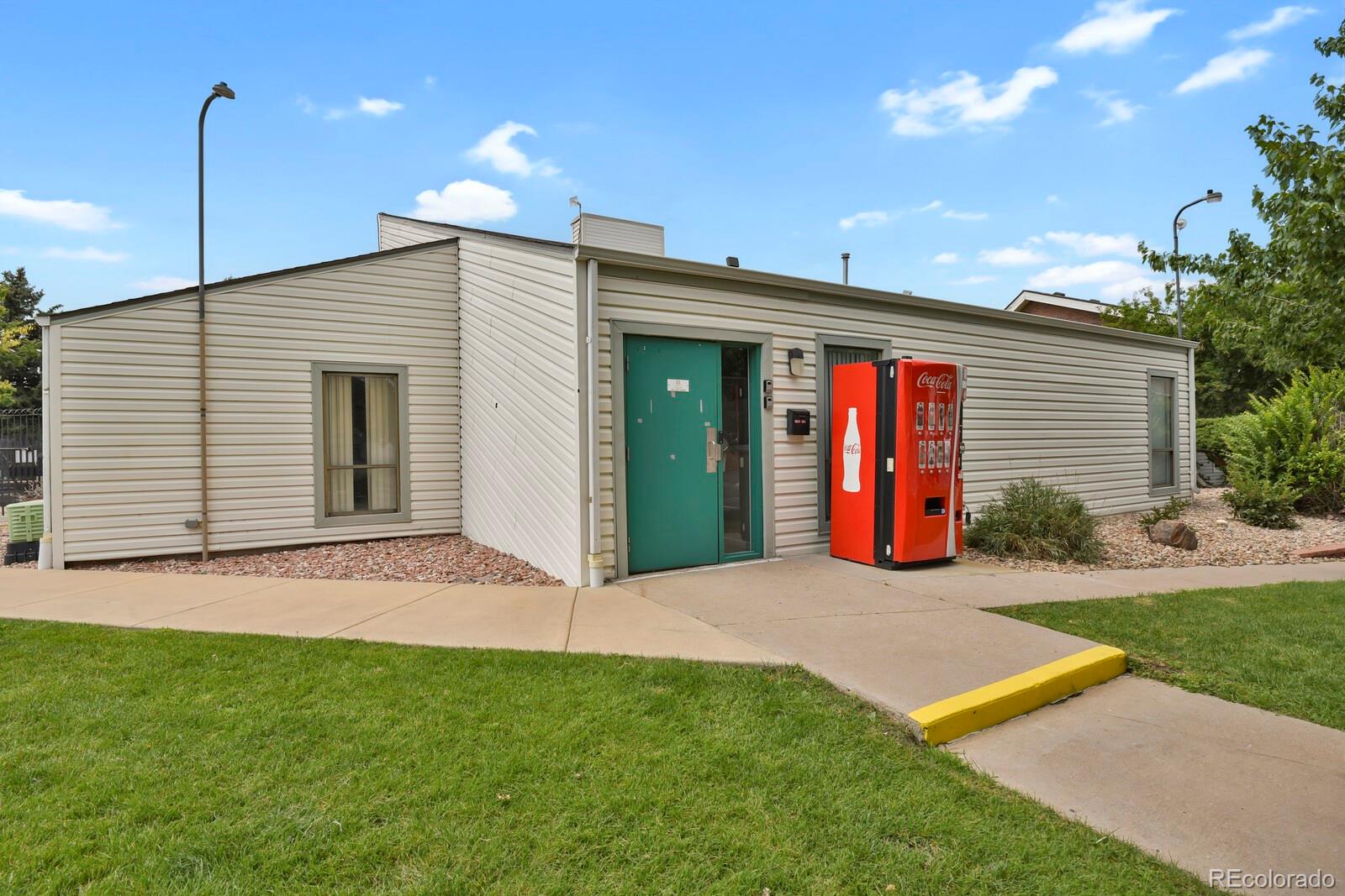 MLS Image #20 for 10150 e virginia avenue 19-303,denver, Colorado