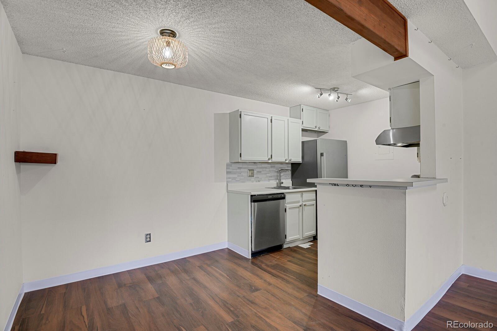 MLS Image #5 for 10150 e virginia avenue 19-303,denver, Colorado