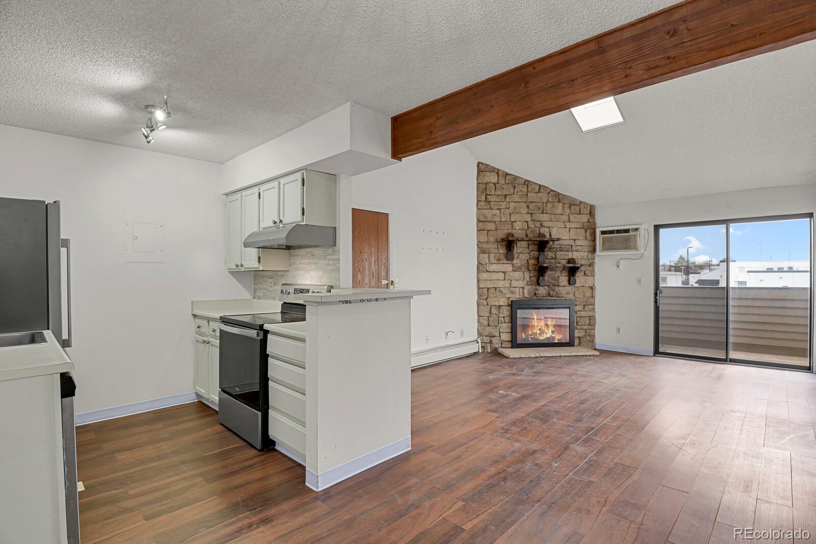 MLS Image #6 for 10150 e virginia avenue 19-303,denver, Colorado