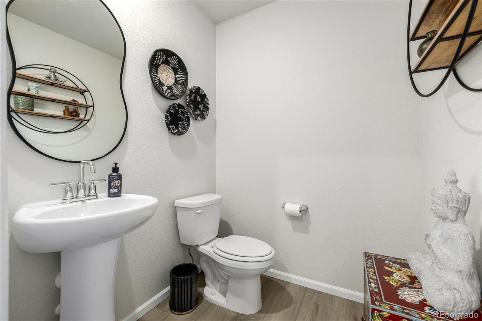 MLS Image #11 for 20952 e 66th avenue,aurora, Colorado