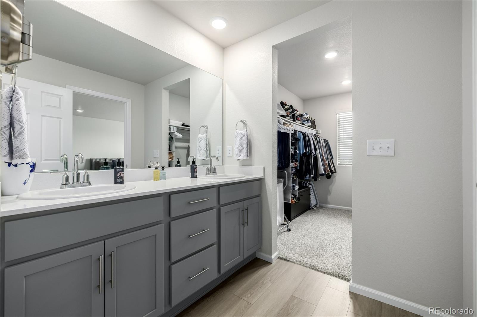 MLS Image #16 for 20952 e 66th avenue,aurora, Colorado