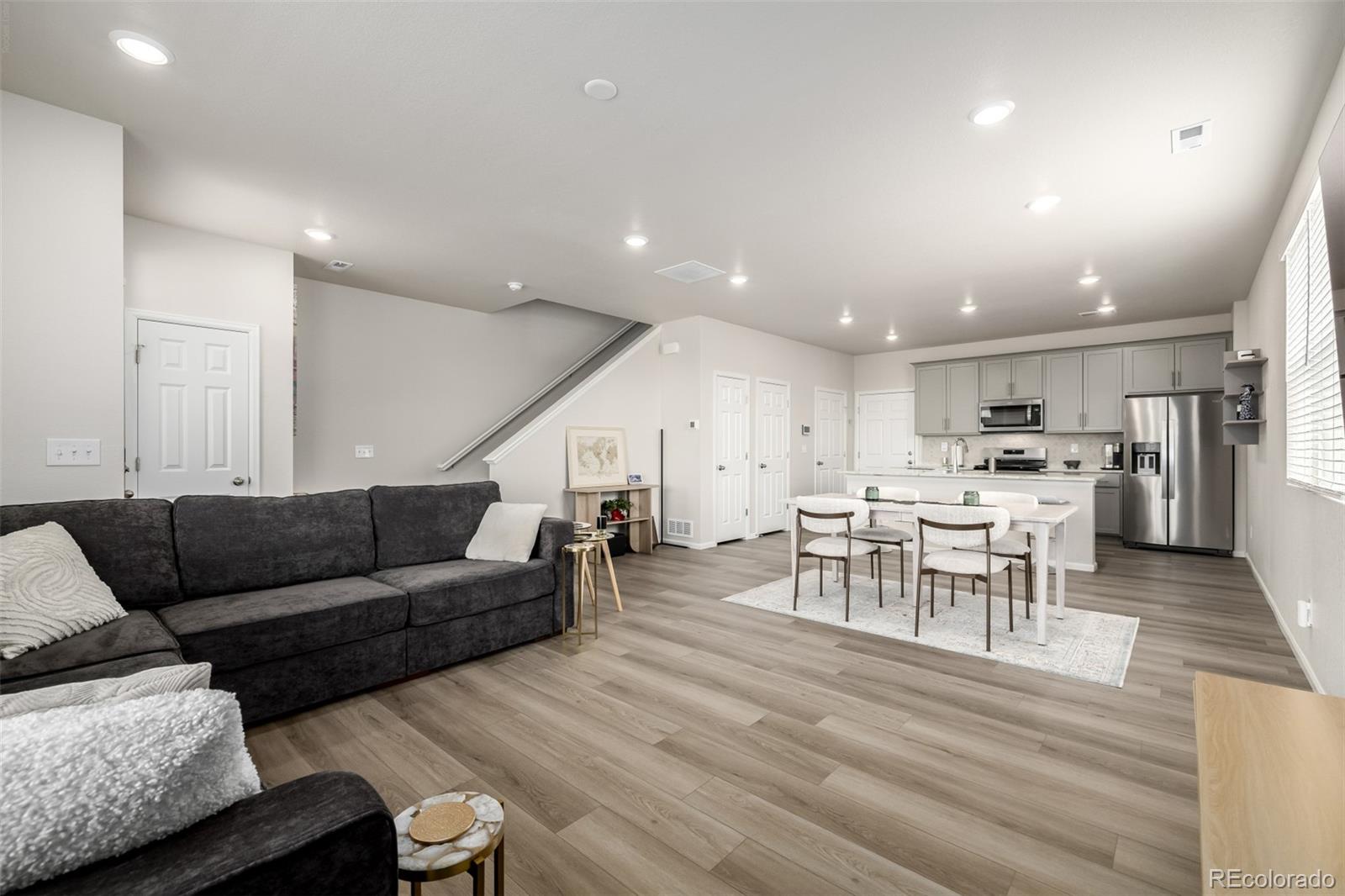 MLS Image #3 for 20952 e 66th avenue,aurora, Colorado