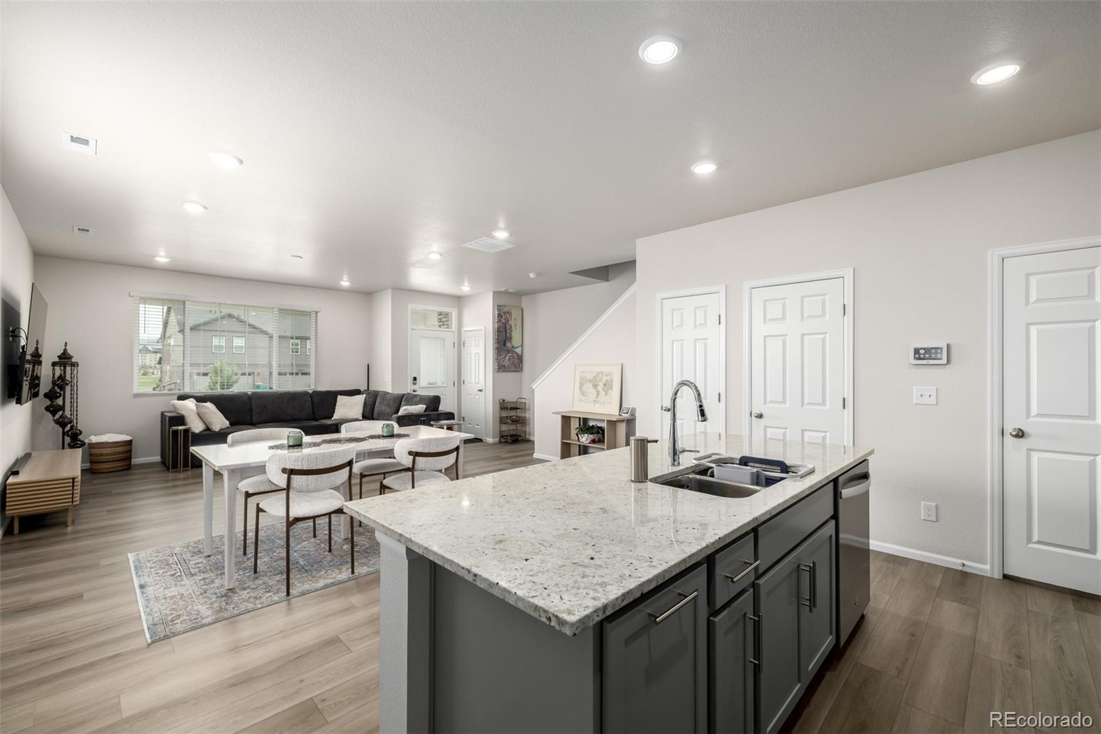 MLS Image #8 for 20952 e 66th avenue,aurora, Colorado