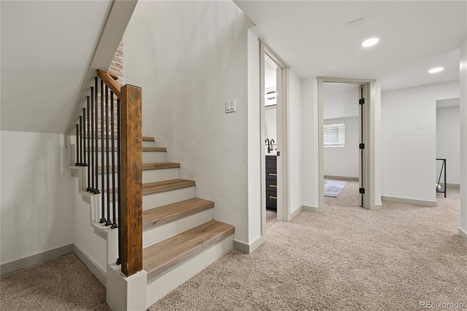 MLS Image #27 for 3060 w 55th place,denver, Colorado