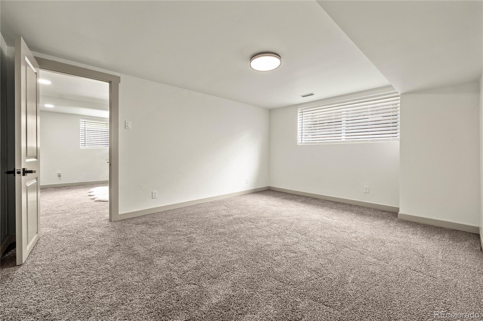 MLS Image #32 for 3060 w 55th place,denver, Colorado