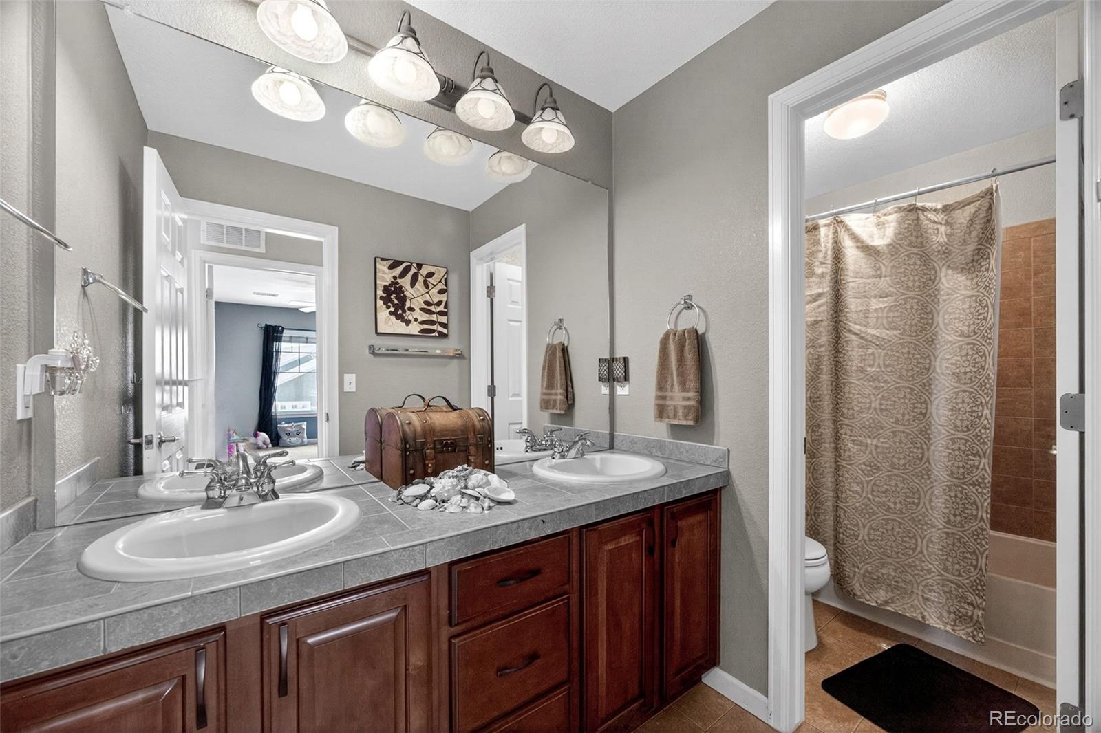 MLS Image #24 for 26121 e orchard drive,aurora, Colorado