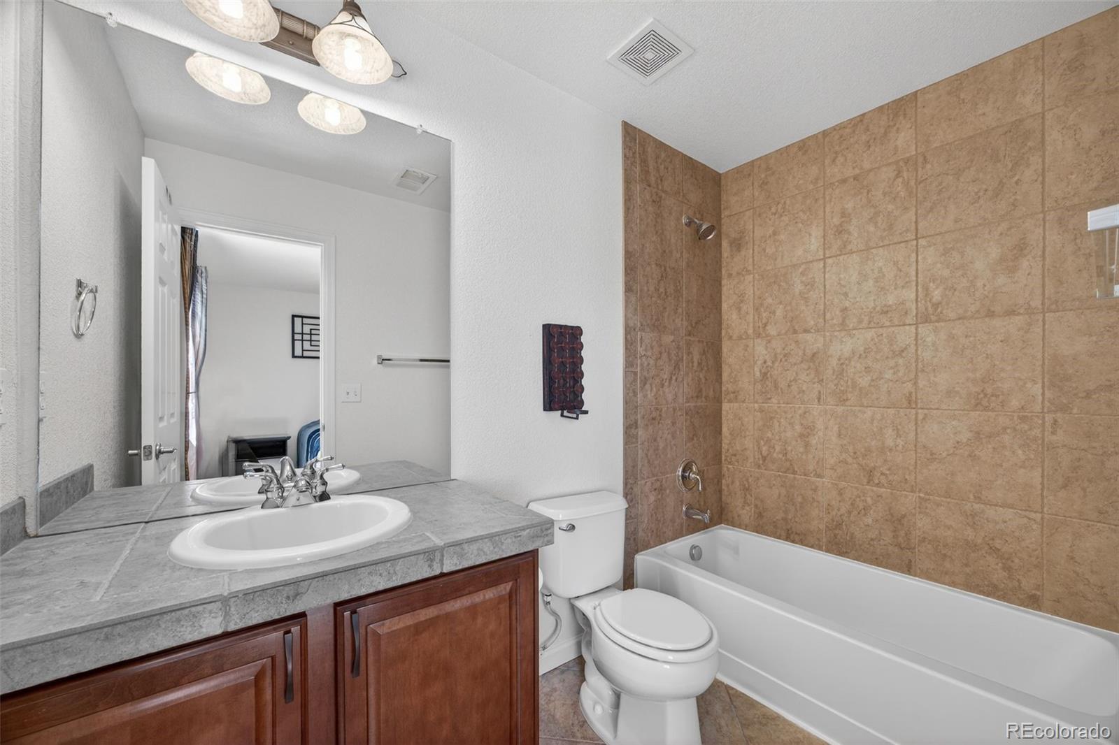 MLS Image #26 for 26121 e orchard drive,aurora, Colorado