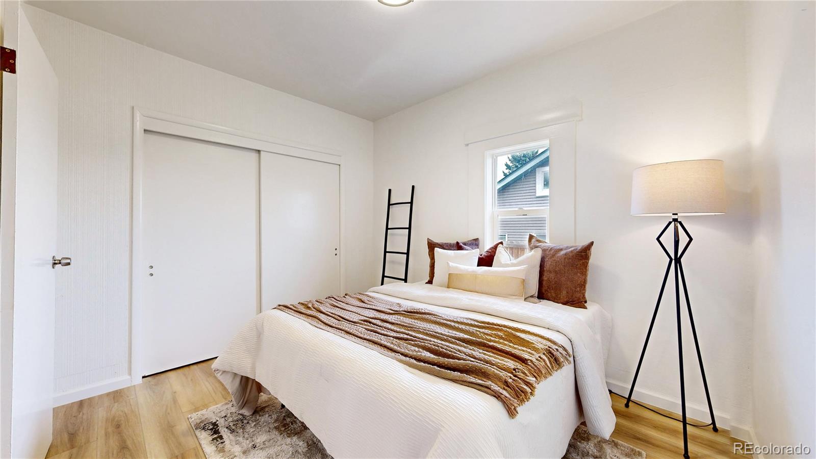 MLS Image #12 for 820  knox court,denver, Colorado