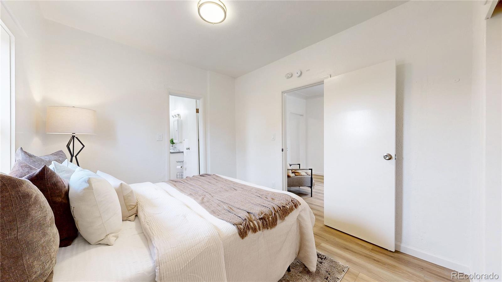 MLS Image #13 for 820  knox court,denver, Colorado
