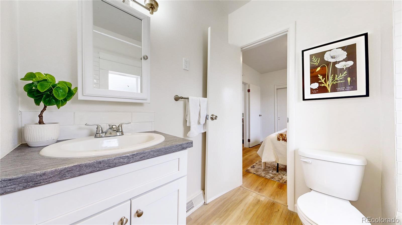 MLS Image #15 for 820  knox court,denver, Colorado
