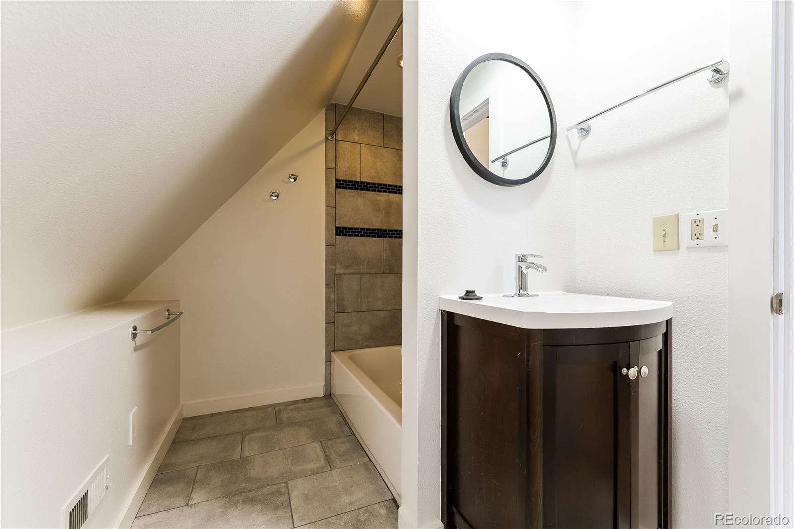 MLS Image #13 for 1625 e 23rd avenue,denver, Colorado
