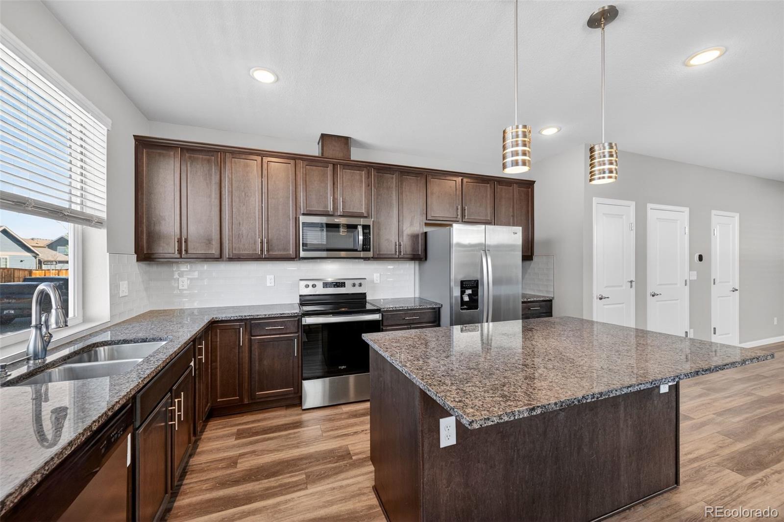 MLS Image #12 for 885  great plains avenue,berthoud, Colorado
