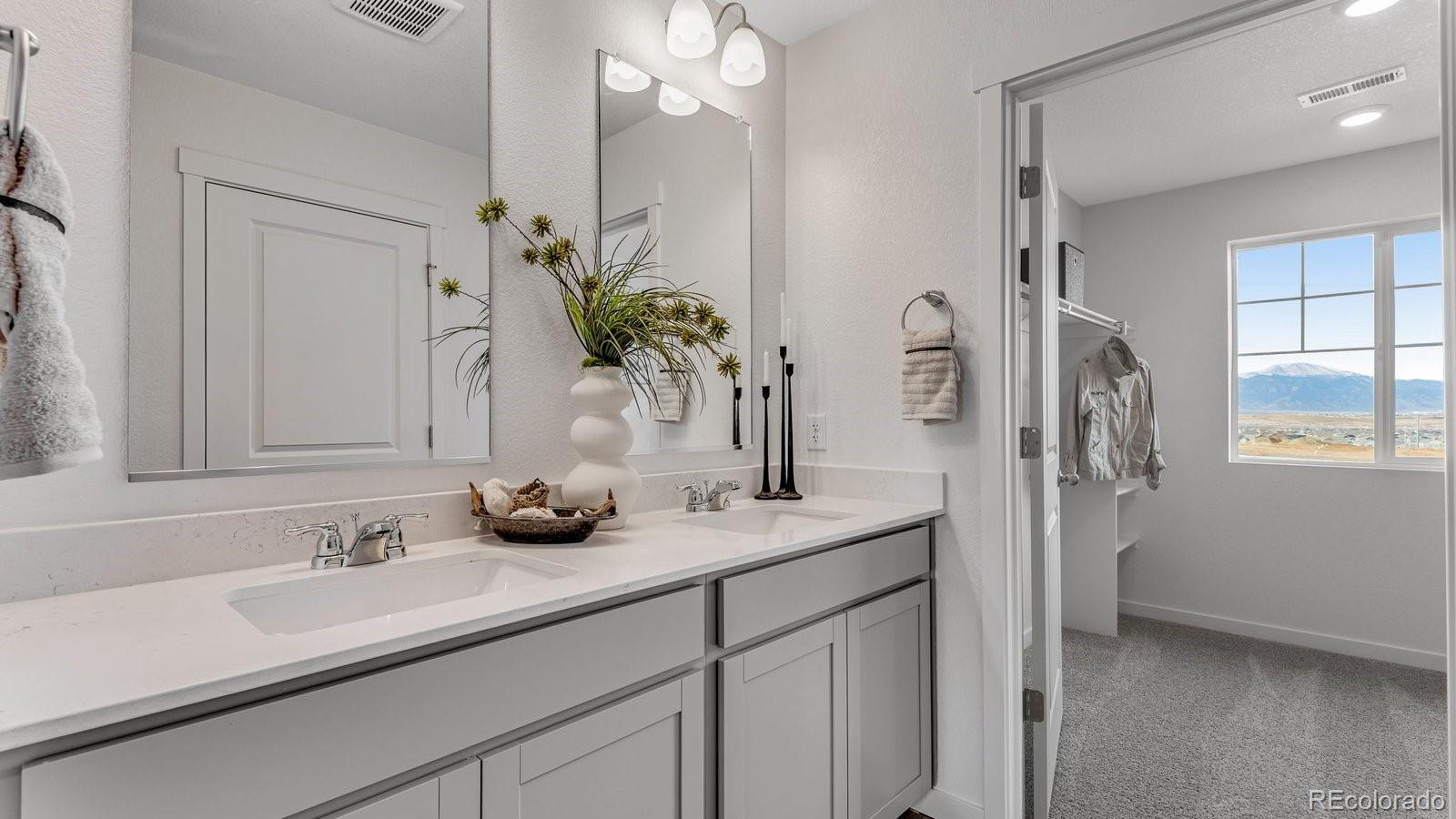 MLS Image #32 for 28331 e 4th place,watkins, Colorado