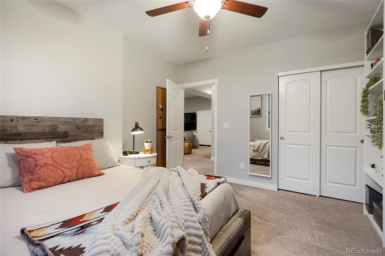 MLS Image #33 for 11592  colony loop,parker, Colorado