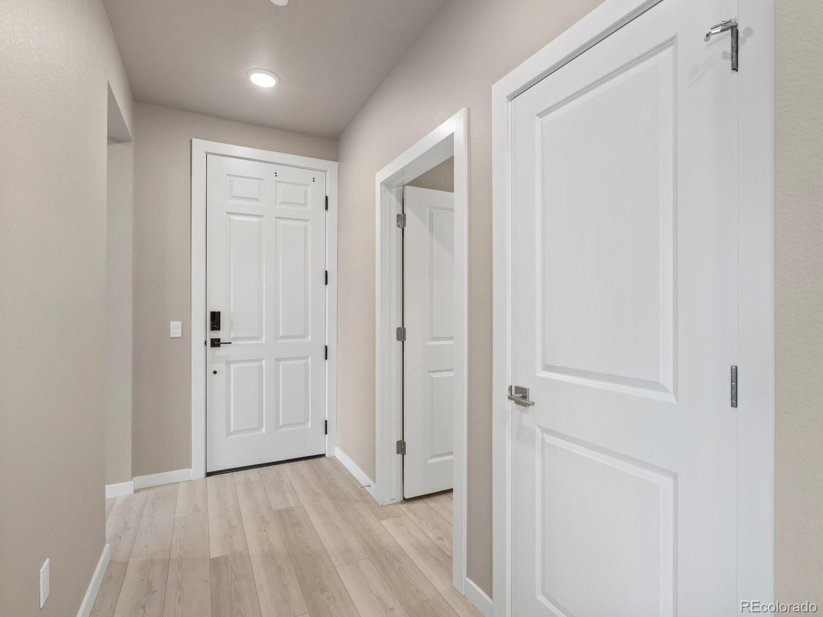 MLS Image #10 for 6153 n ceylon street,denver, Colorado