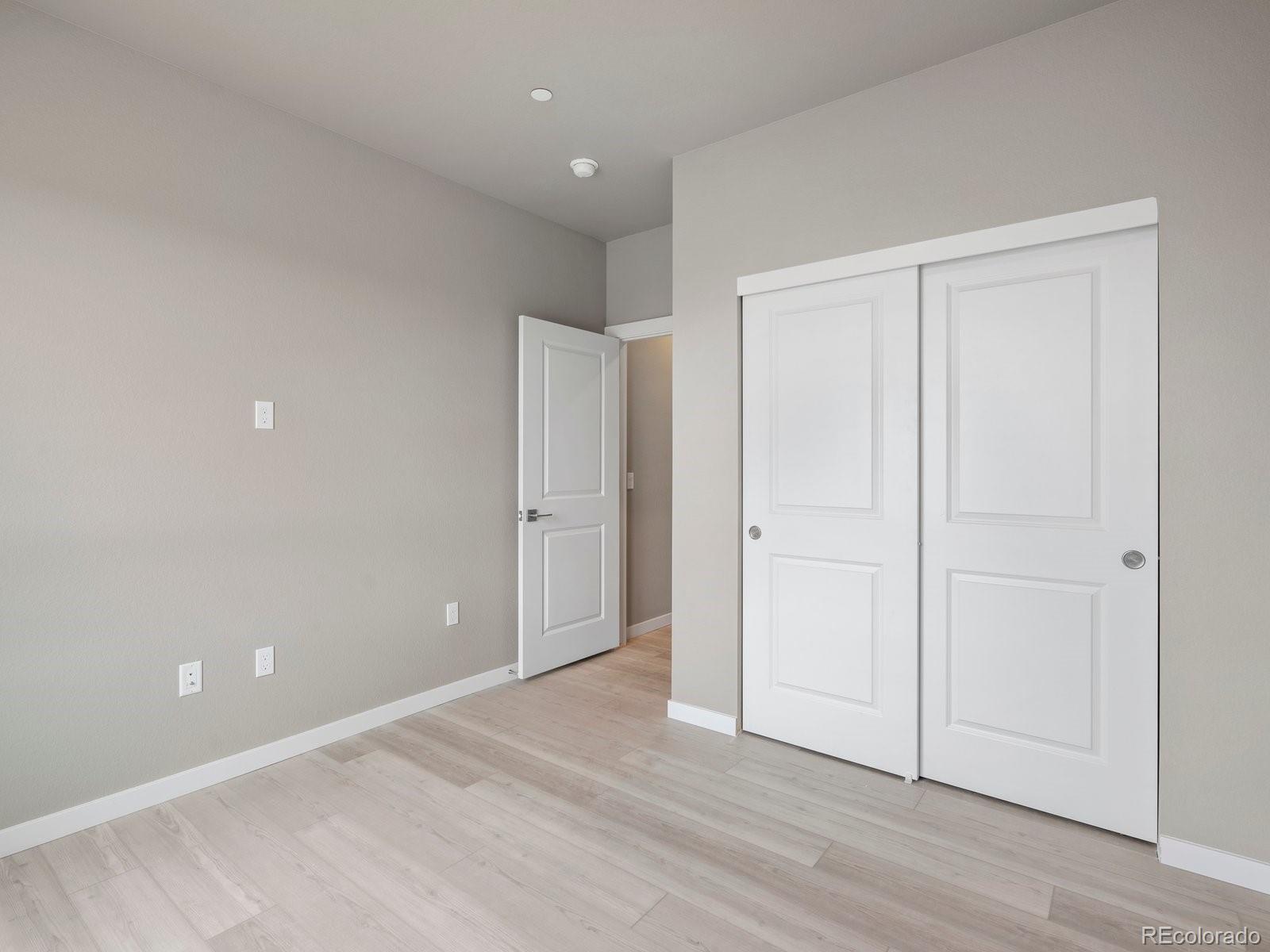 MLS Image #14 for 6153 n ceylon street,denver, Colorado