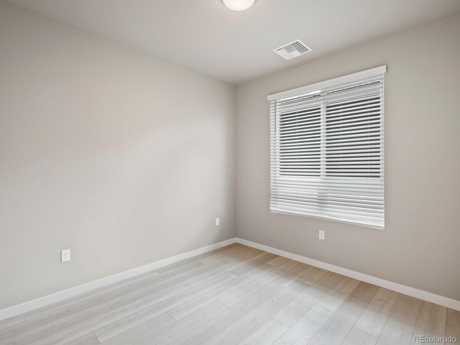 MLS Image #18 for 6153 n ceylon street,denver, Colorado