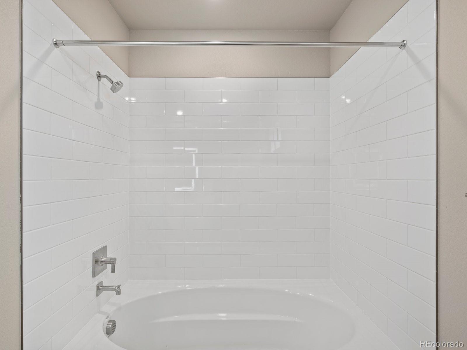 MLS Image #21 for 6153 n ceylon street,denver, Colorado