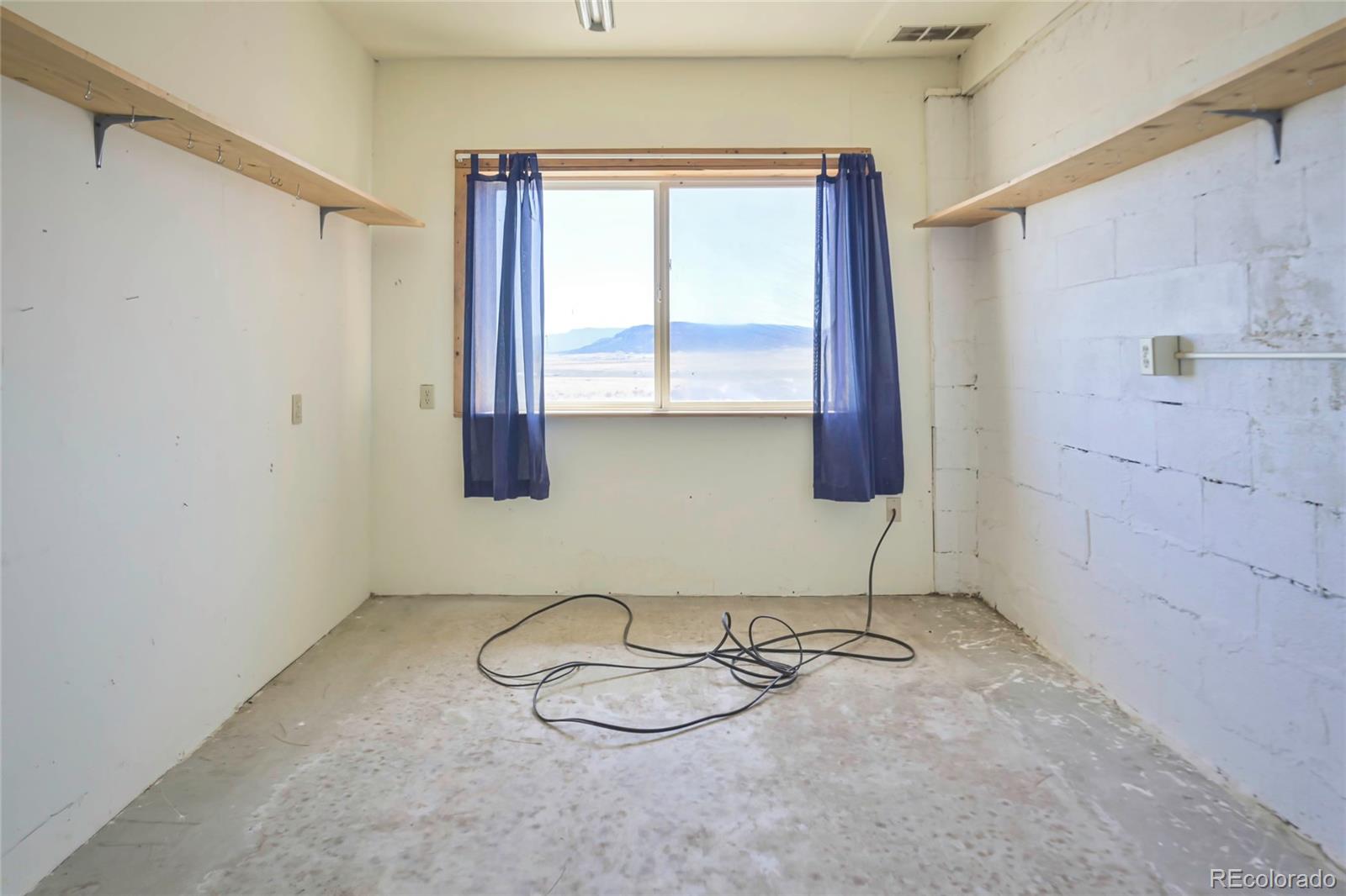 MLS Image #11 for 23500  ridge road,trinidad, Colorado
