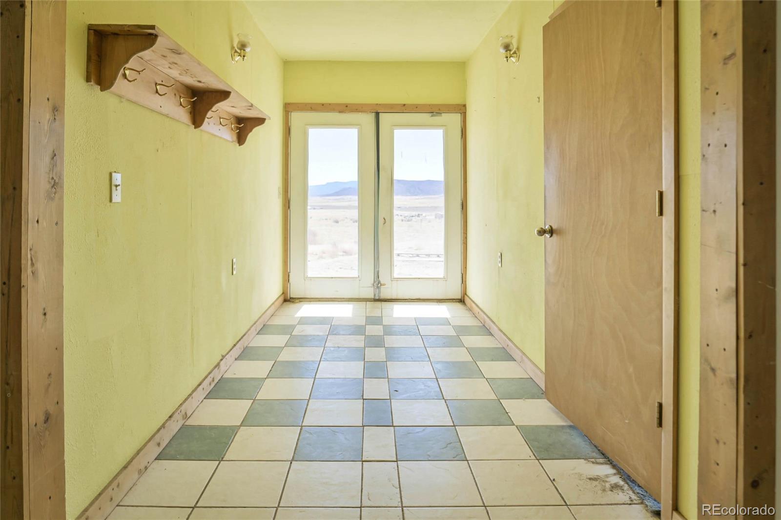 MLS Image #5 for 23500  ridge road,trinidad, Colorado