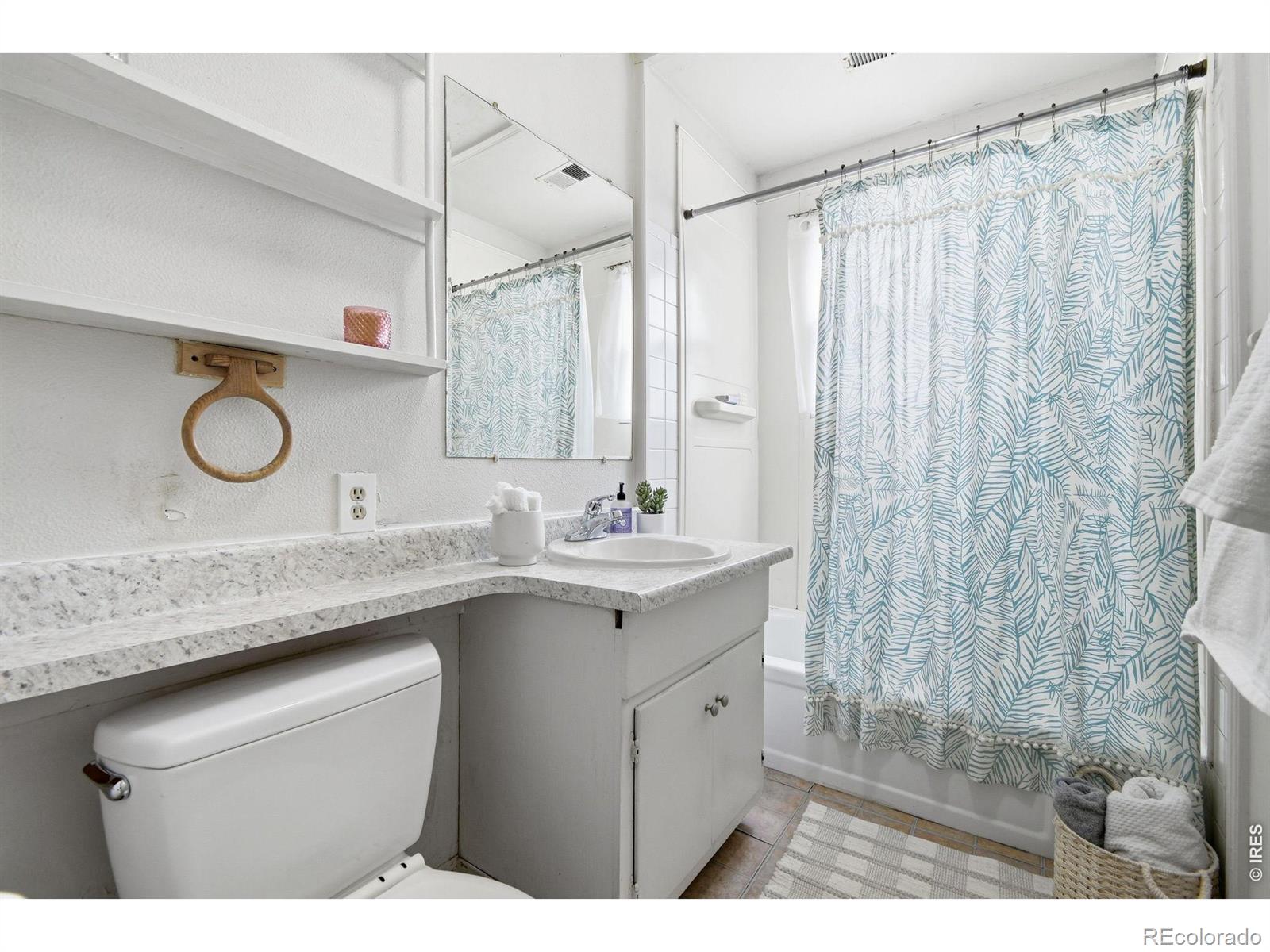 MLS Image #17 for 930  kimbark street,longmont, Colorado