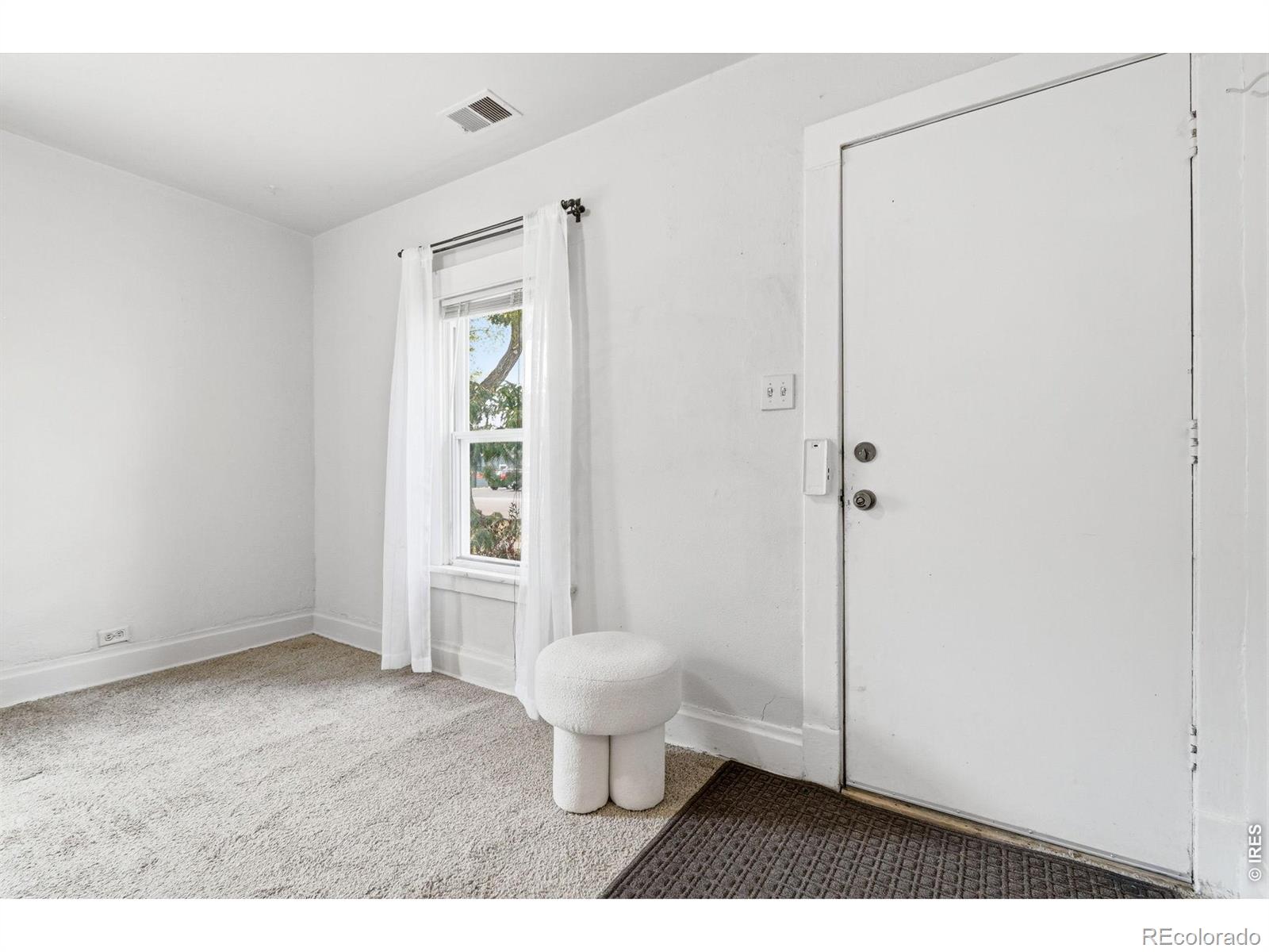 MLS Image #2 for 930  kimbark street,longmont, Colorado