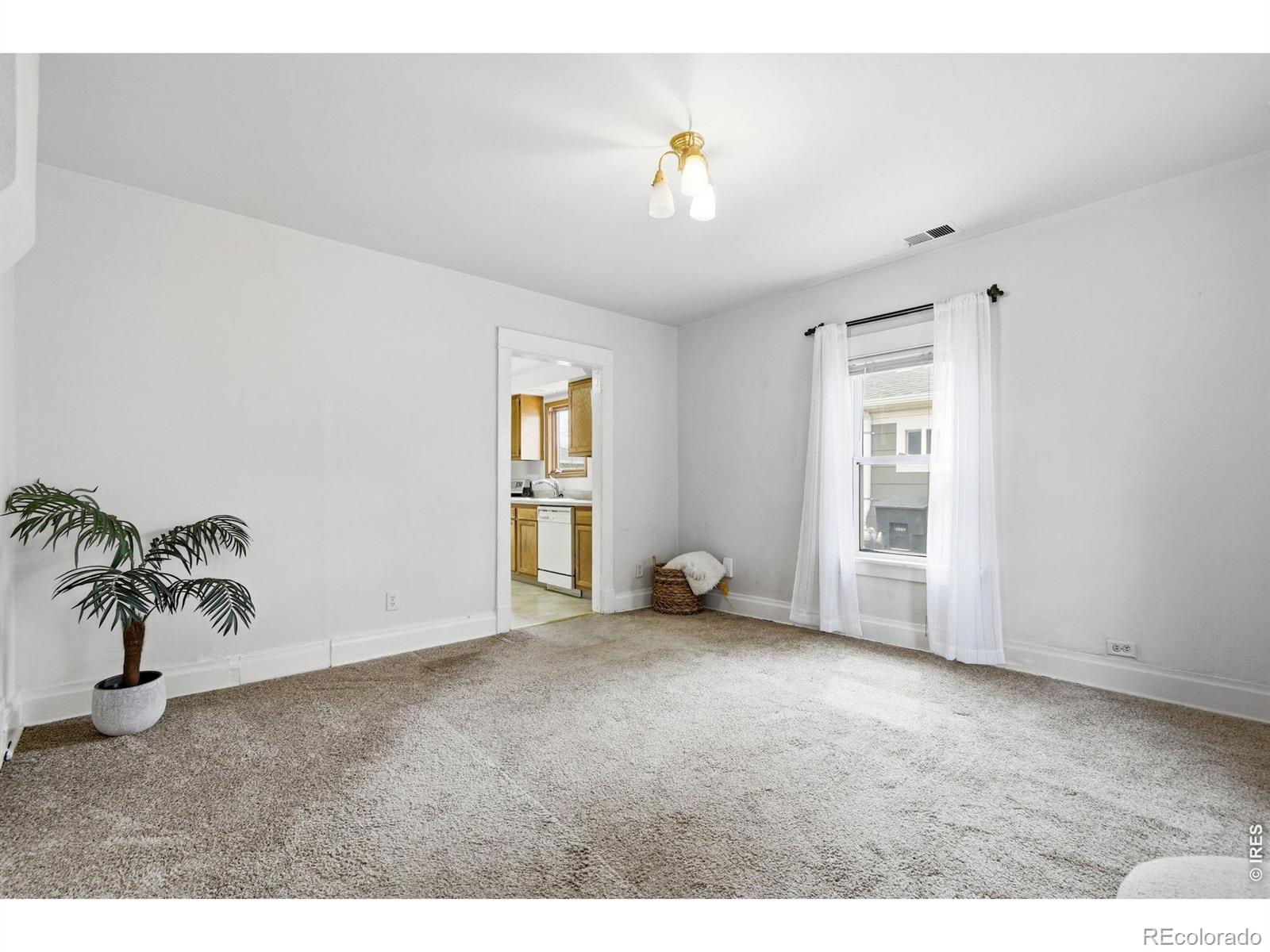 MLS Image #3 for 930  kimbark street,longmont, Colorado