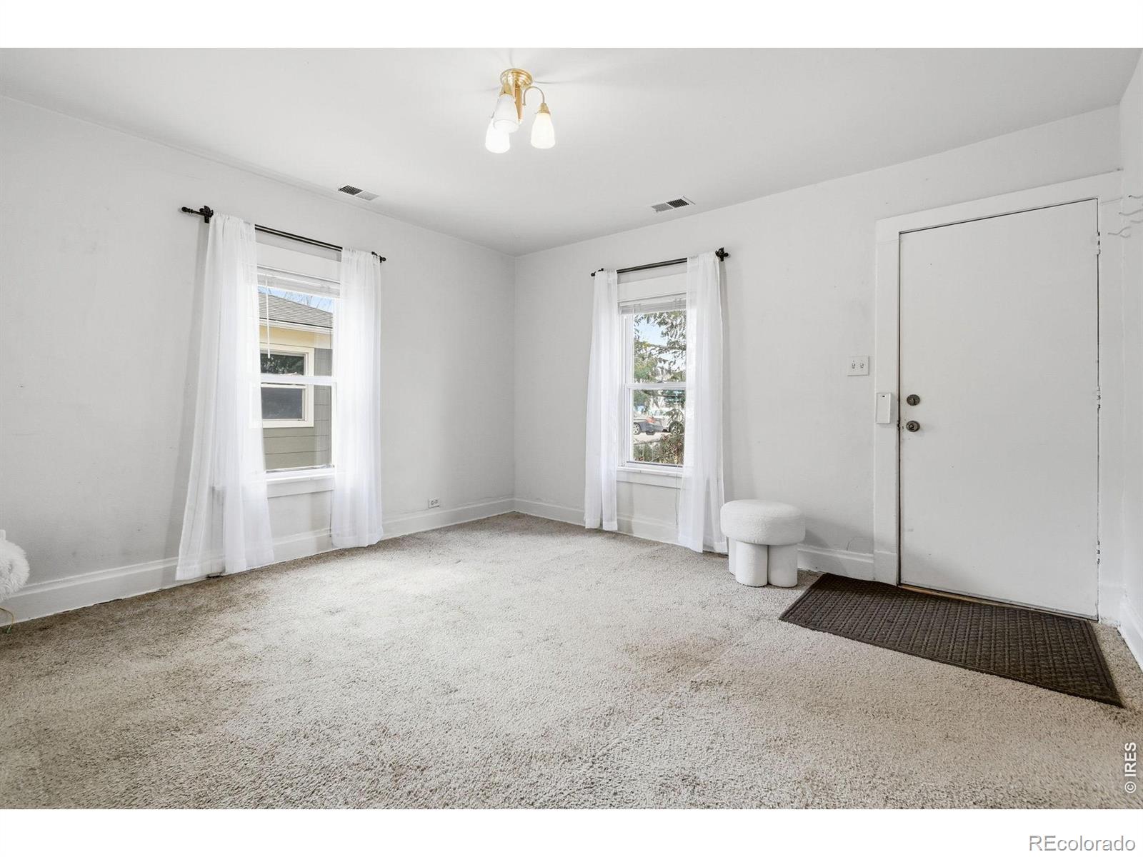 MLS Image #4 for 930  kimbark street,longmont, Colorado