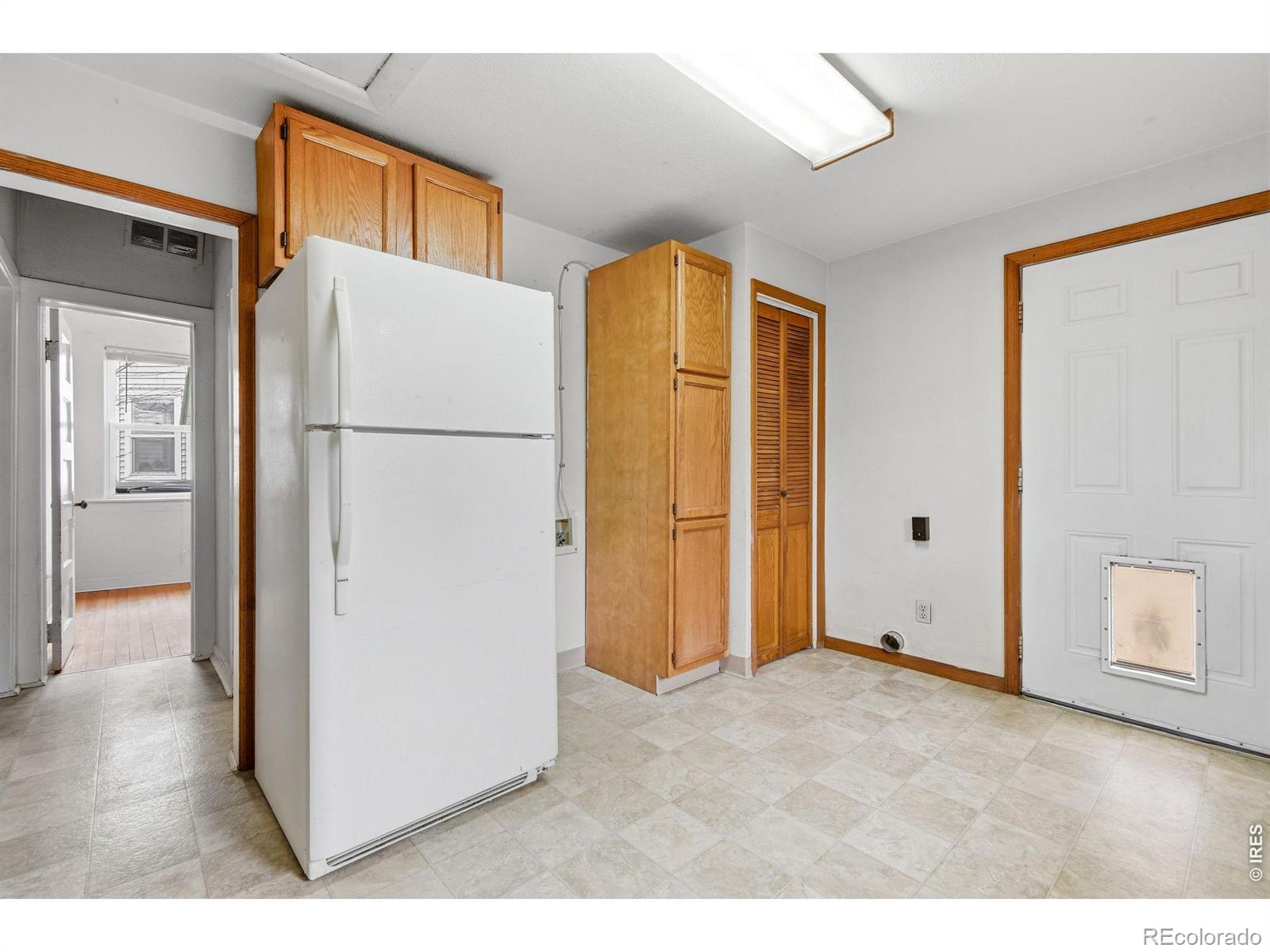 MLS Image #8 for 930  kimbark street,longmont, Colorado