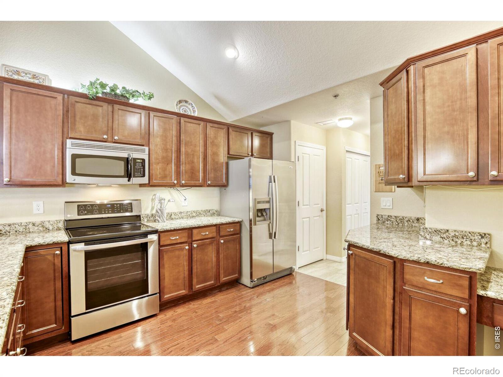 MLS Image #9 for 2473  santa fe drive,longmont, Colorado