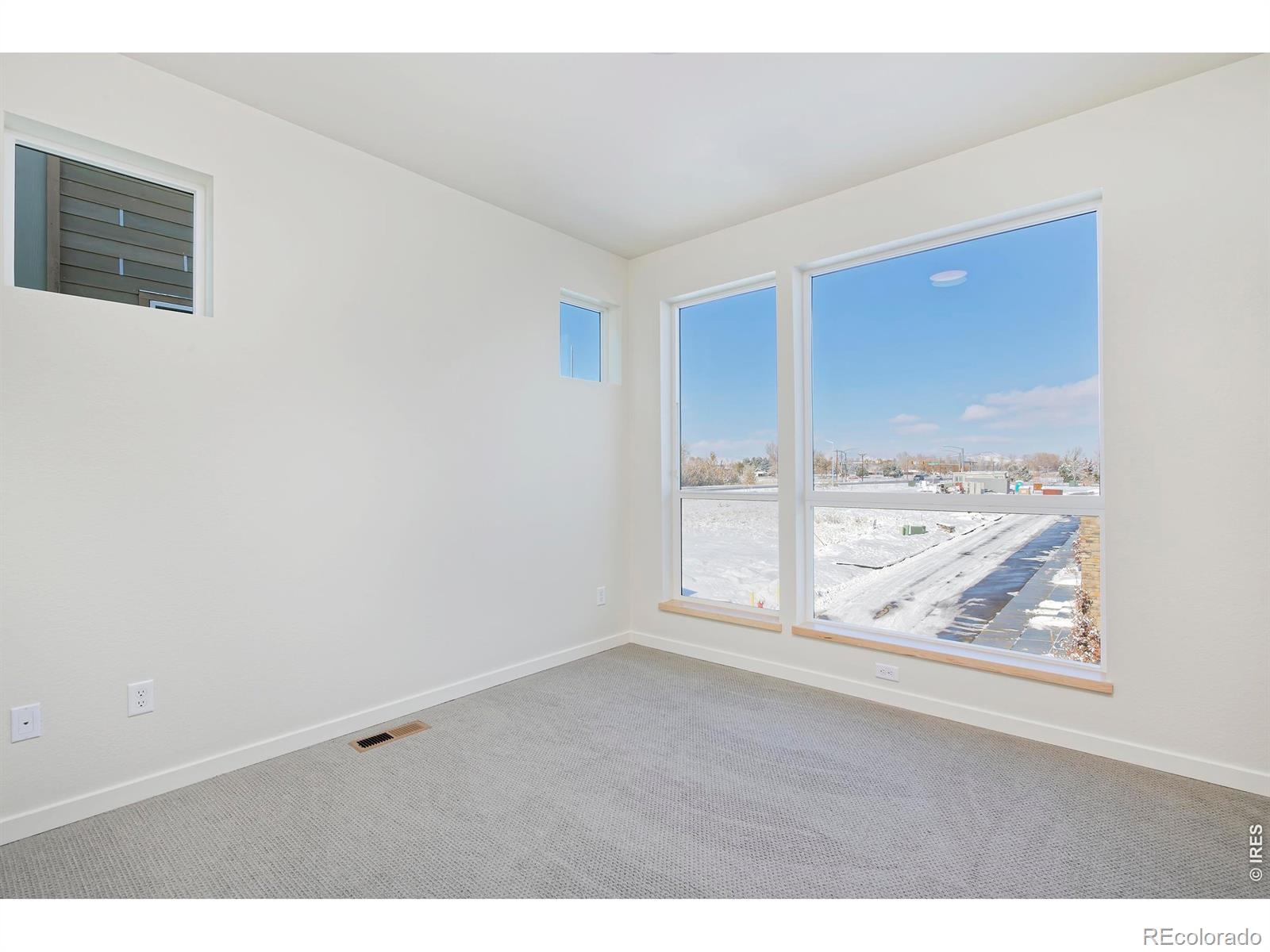 MLS Image #10 for 725  kubat lane,longmont, Colorado
