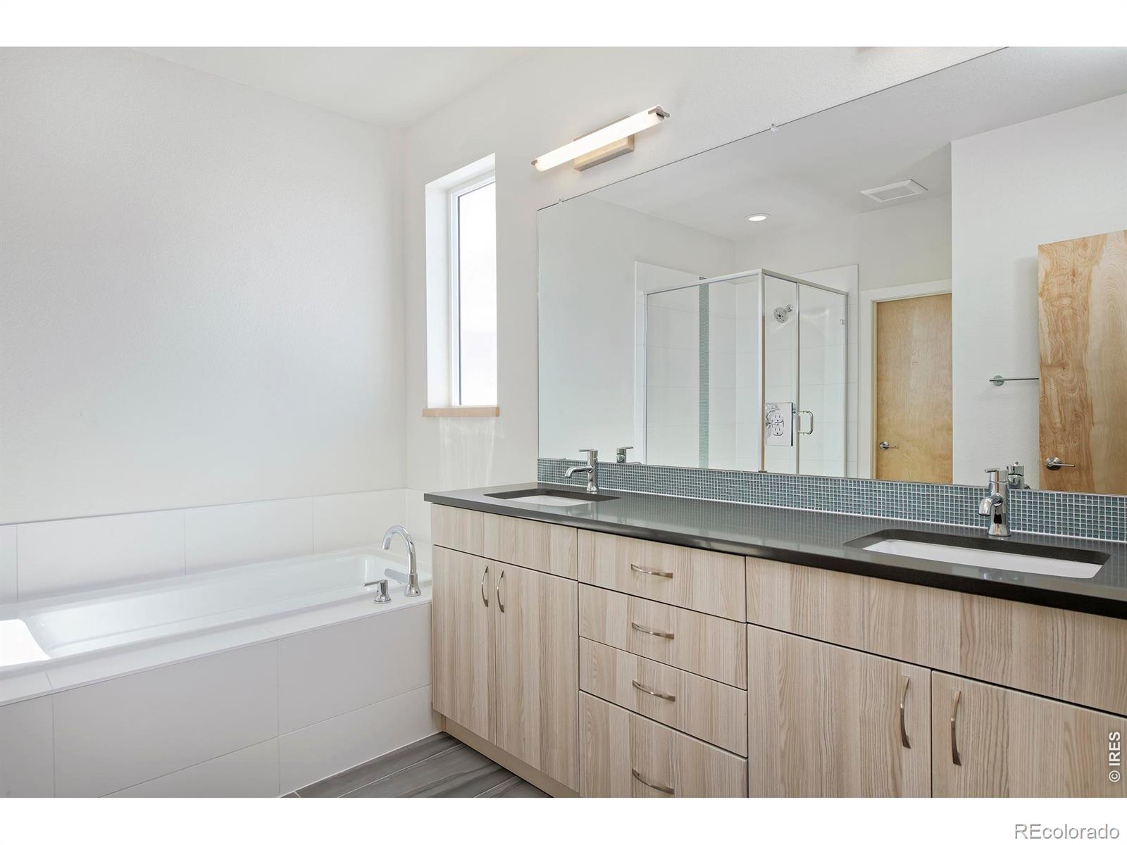 MLS Image #9 for 725  kubat lane,longmont, Colorado