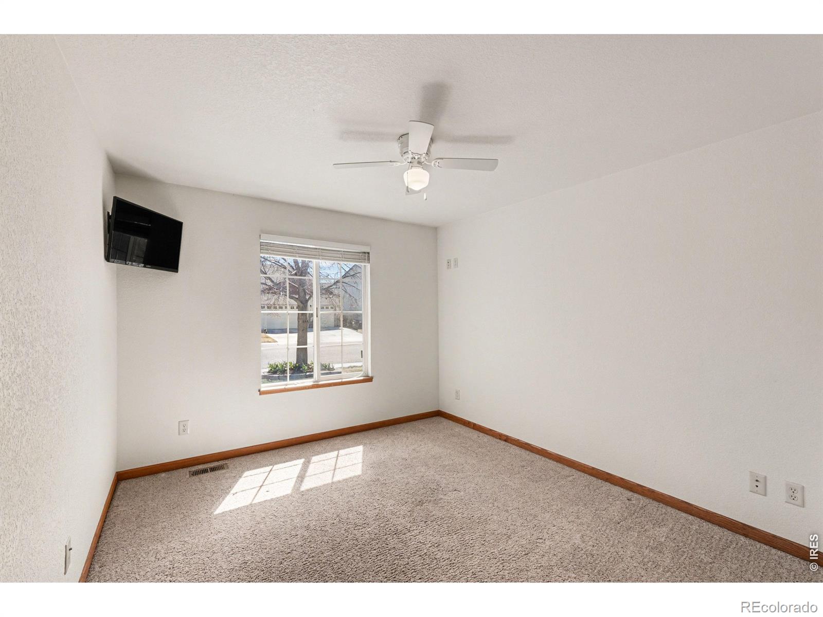MLS Image #14 for 317  sunset drive,la salle, Colorado