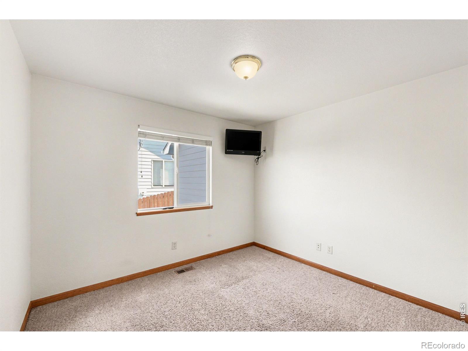 MLS Image #15 for 317  sunset drive,la salle, Colorado
