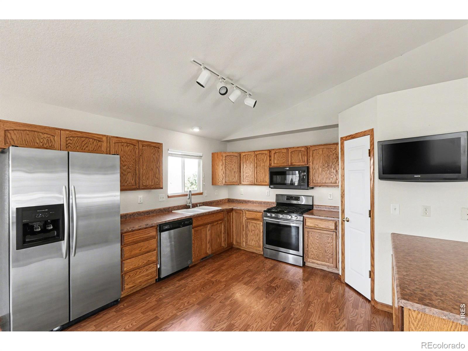 MLS Image #5 for 317  sunset drive,la salle, Colorado