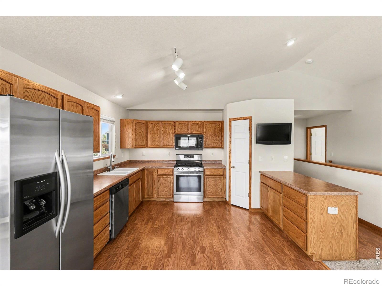 MLS Image #6 for 317  sunset drive,la salle, Colorado