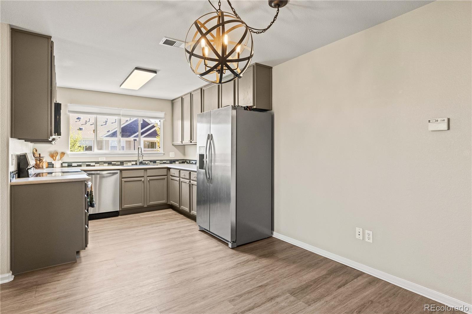 MLS Image #9 for 8200 e 8th avenue,denver, Colorado