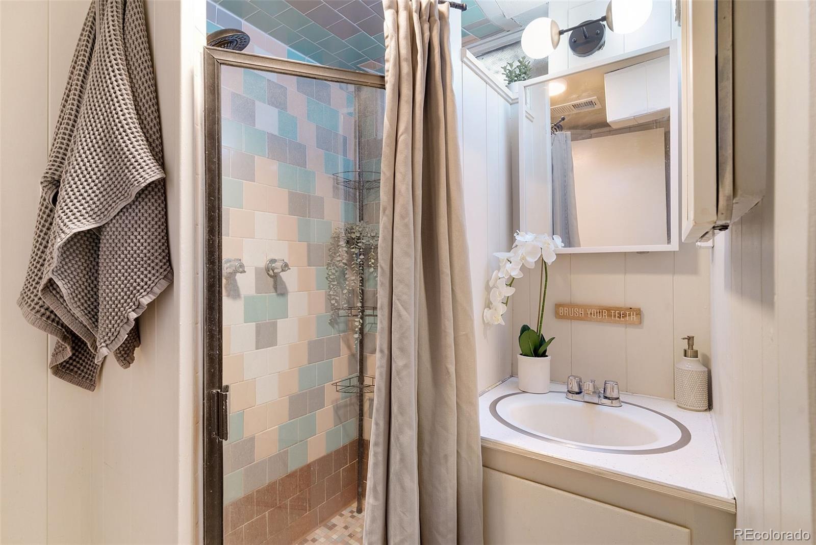MLS Image #18 for 440 s leyden street,denver, Colorado