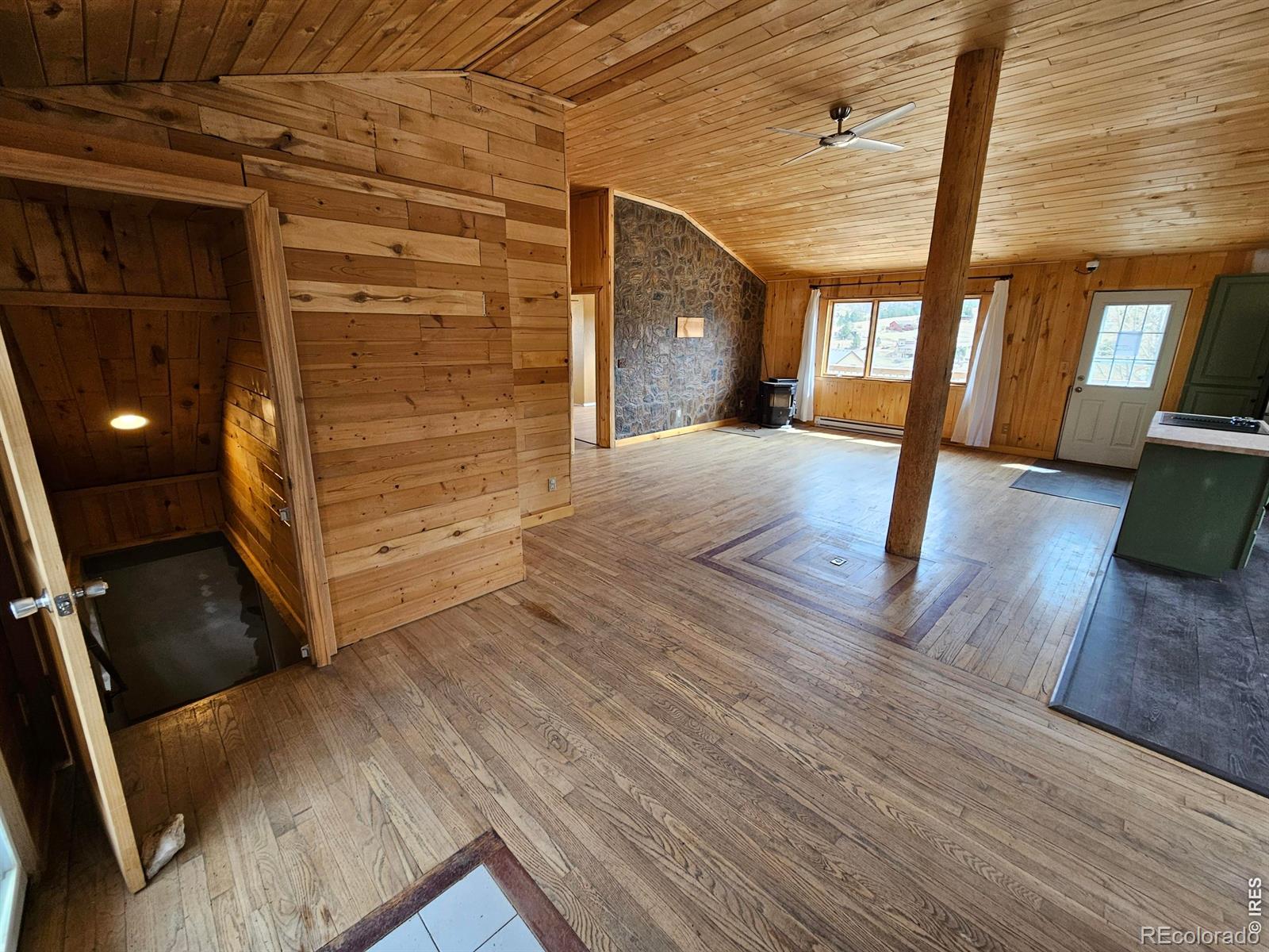 MLS Image #3 for 291  palisade mountain drive,drake, Colorado