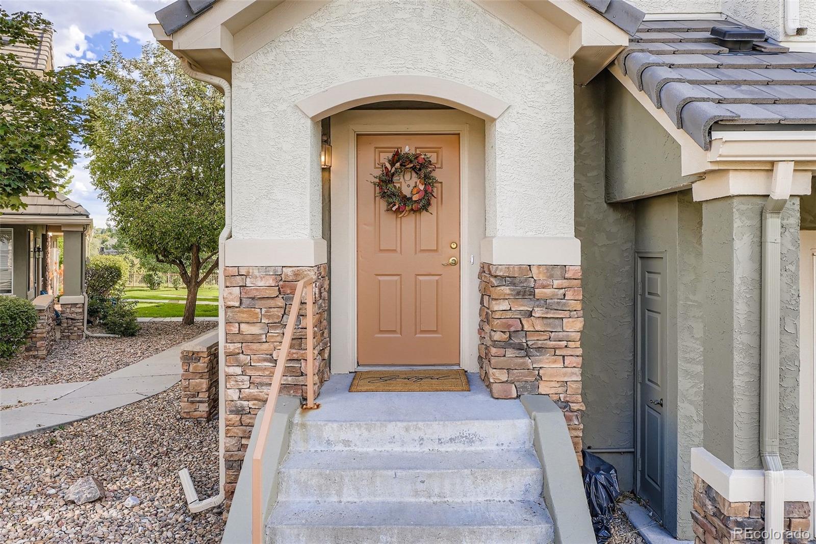 MLS Image #2 for 22560 e ontario drive,aurora, Colorado