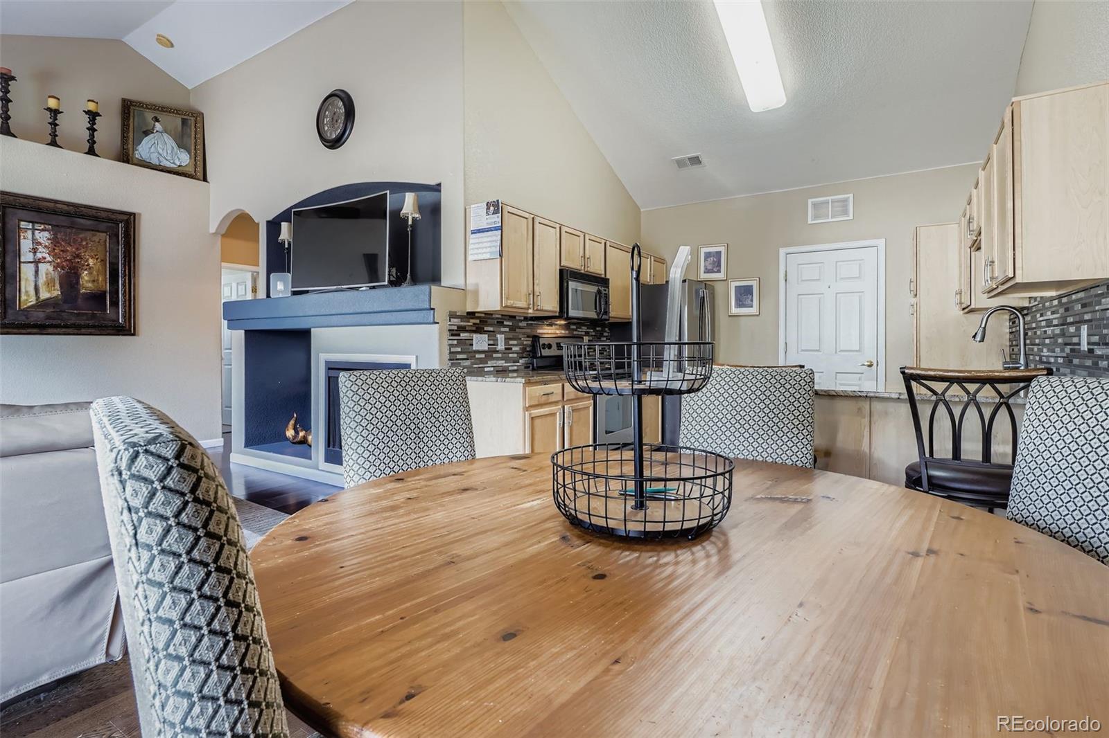 MLS Image #7 for 22560 e ontario drive,aurora, Colorado