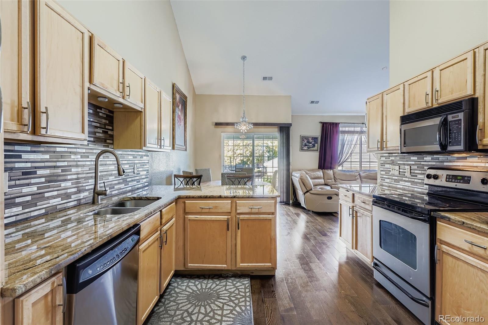 MLS Image #8 for 22560 e ontario drive,aurora, Colorado